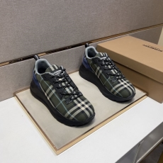 Burberry Low Shoes